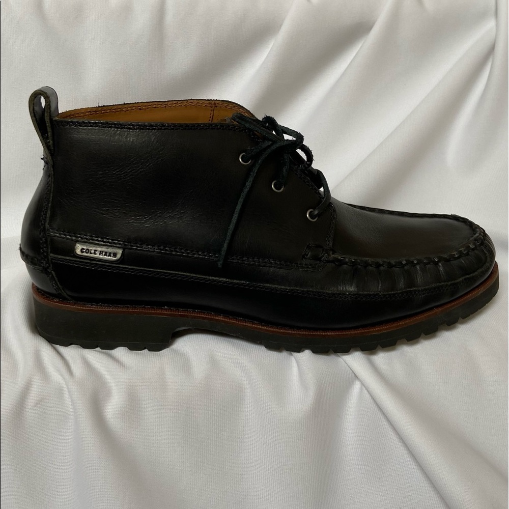 Cole Haan Chukka Men’s Shoe boot. Size 10 1/2 M . C23891 . Black.